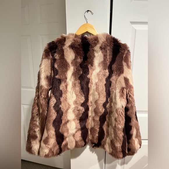 Sam Edelman Womens Faux Fur Long Sleeves Button Jacket  Size XL - Picture 2 of 11